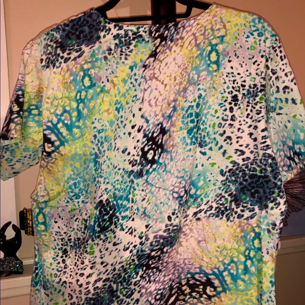 BIO Large Scrub Top - Picture 3 of 5